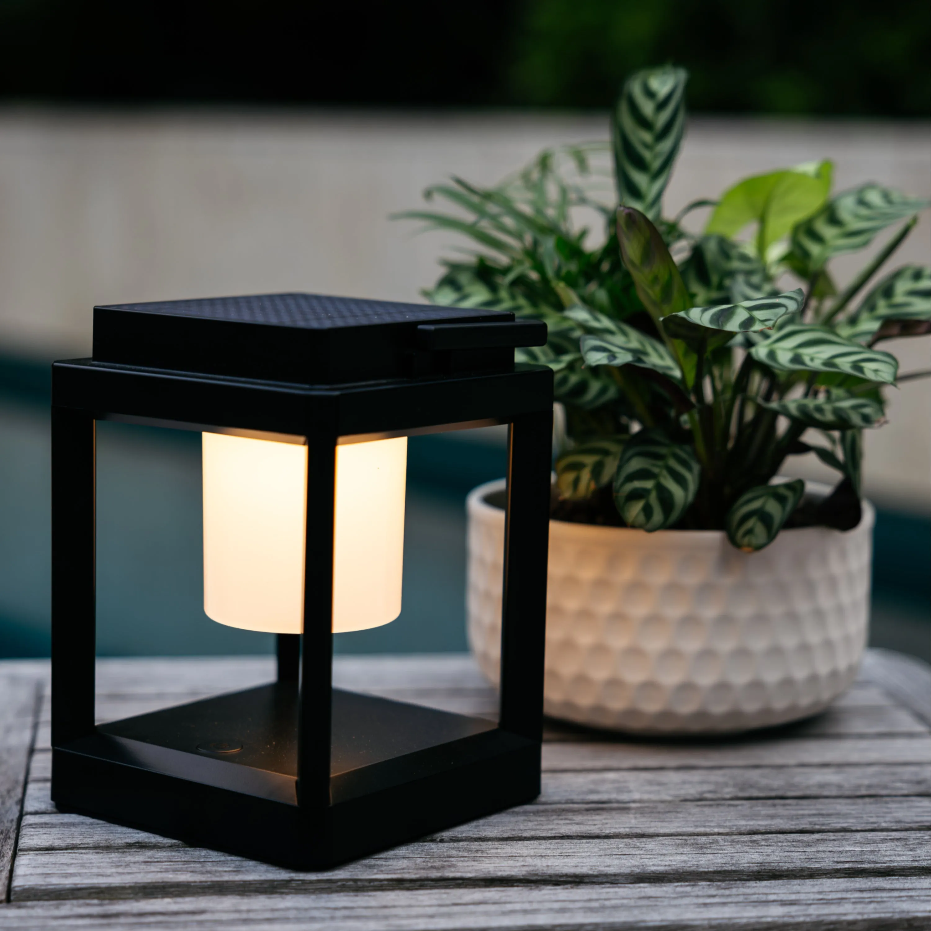 Solar Table Lantern | 18 LED | Touch Activated | LUXE